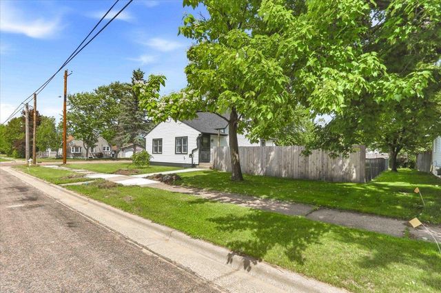 340 13TH STREET NORTH, Wisconsin Rapids, WI 54494