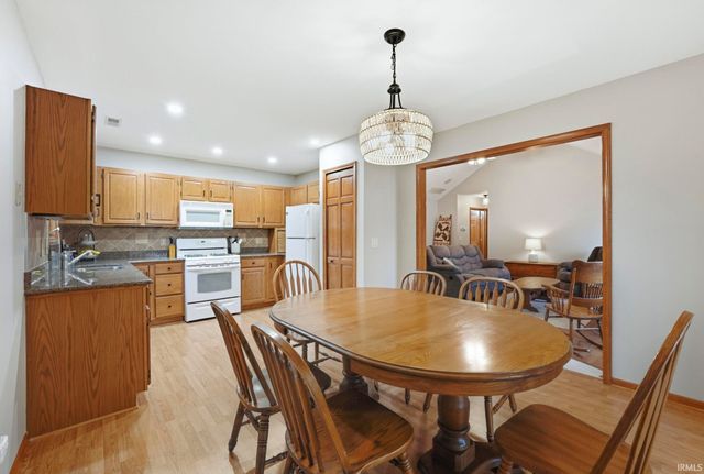 5516 Newland Place, Fort Wayne, IN 46835