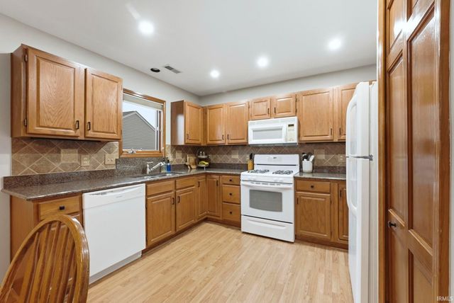 5516 Newland Place, Fort Wayne, IN 46835