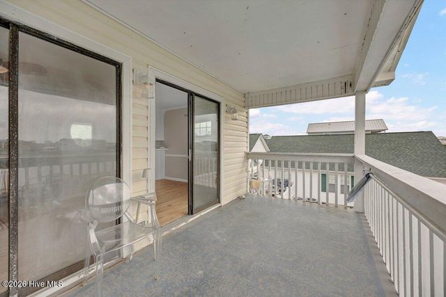 215 Atlanta Avenue Apt 3c, Carolina Beach, NC 28428