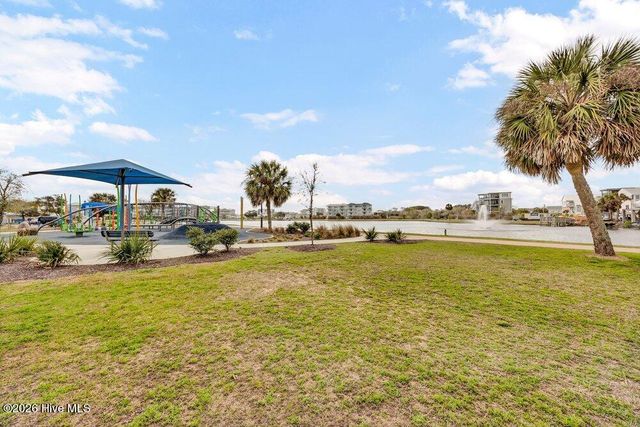215 Atlanta Avenue Apt 3c, Carolina Beach, NC 28428