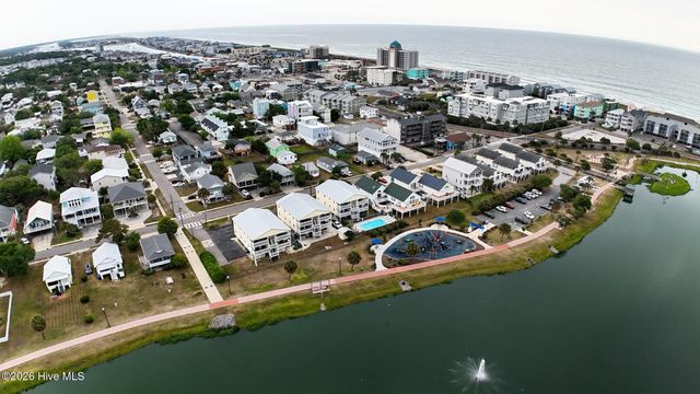215 Atlanta Avenue Apt 3c, Carolina Beach, NC 28428