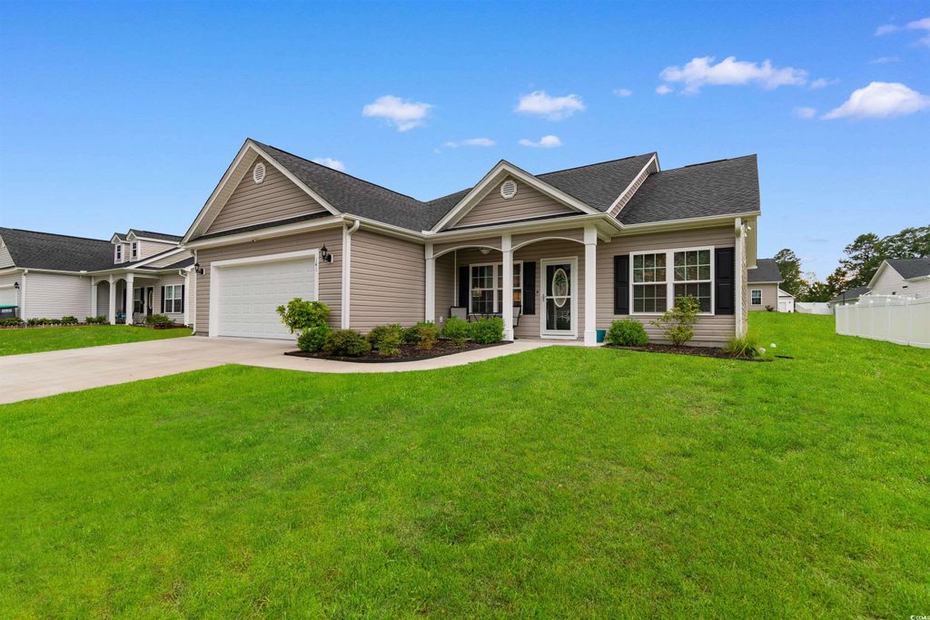 141 Baylee Circle, Galivants Ferry, SC 29544