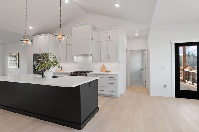 3379 GLENDALE AVENUE, Green Bay, WI 54313