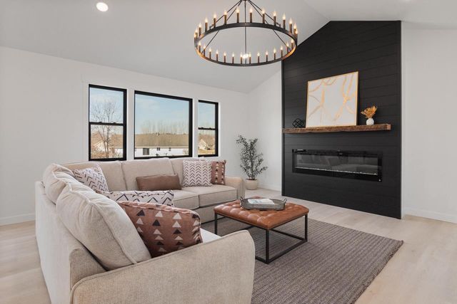 3379 GLENDALE AVENUE, Green Bay, WI 54313