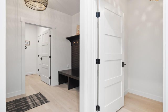 3379 GLENDALE AVENUE, Green Bay, WI 54313