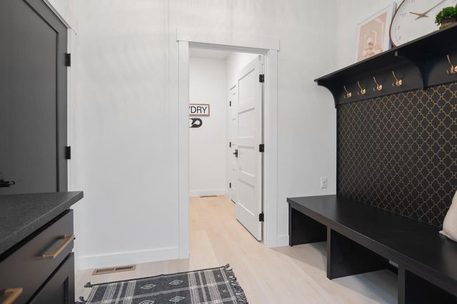 3379 GLENDALE AVENUE, Green Bay, WI 54313