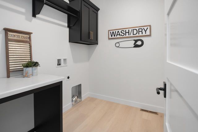 3379 GLENDALE AVENUE, Green Bay, WI 54313