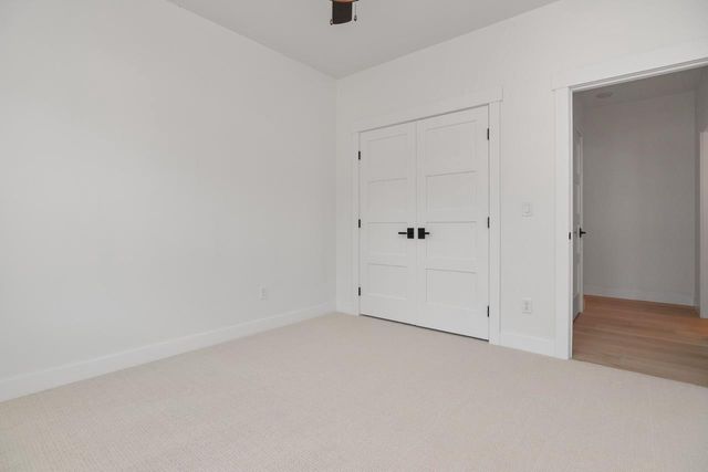 3379 GLENDALE AVENUE, Green Bay, WI 54313