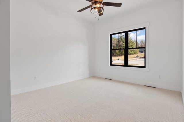 3379 GLENDALE AVENUE, Green Bay, WI 54313