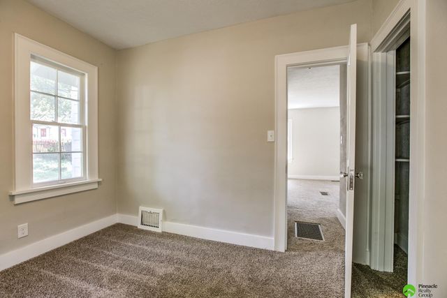 2616 N 59th Street, Lincoln, NE 68507