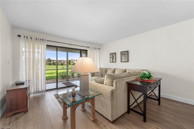 1747 Pebble Beach DR 113, Fort Myers, FL 33907