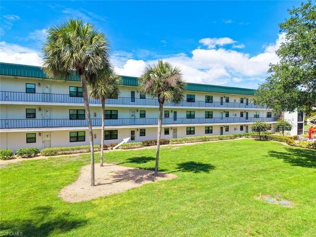 1747 Pebble Beach DR 113, Fort Myers, FL 33907