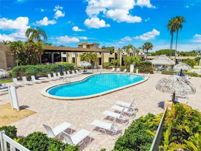 1747 Pebble Beach DR 113, Fort Myers, FL 33907