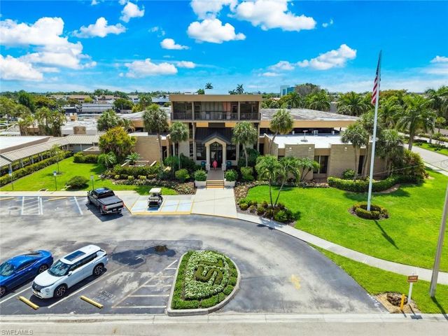 1747 Pebble Beach DR 113, Fort Myers, FL 33907
