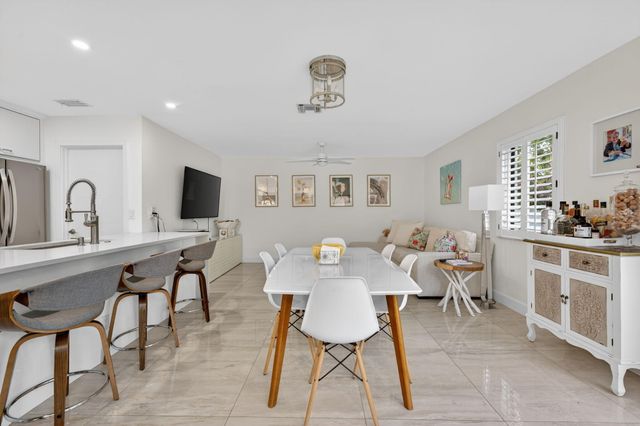 349 Seneca Lane, Boca Raton, FL 33487