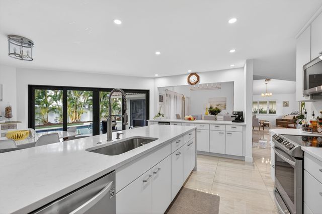 349 Seneca Lane, Boca Raton, FL 33487