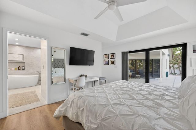 349 Seneca Lane, Boca Raton, FL 33487