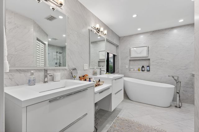 349 Seneca Lane, Boca Raton, FL 33487