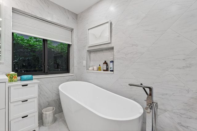 349 Seneca Lane, Boca Raton, FL 33487