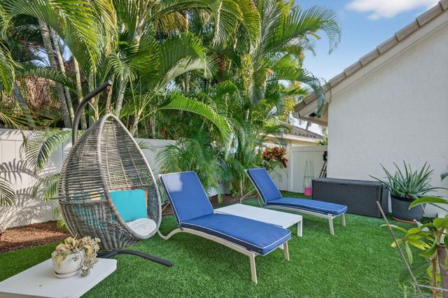 349 Seneca Lane, Boca Raton, FL 33487