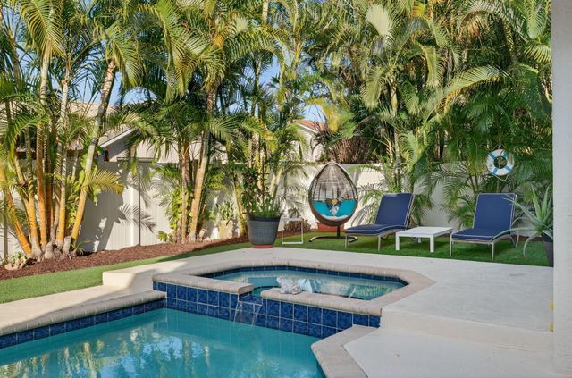 349 Seneca Lane, Boca Raton, FL 33487