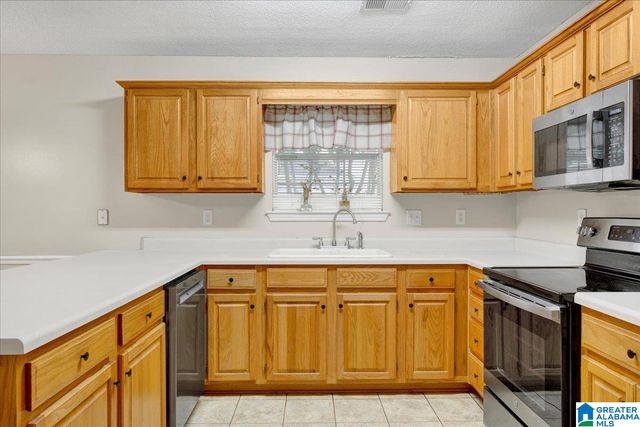 199 BROOKHOLLOW DRIVE, Pelham, AL 35124