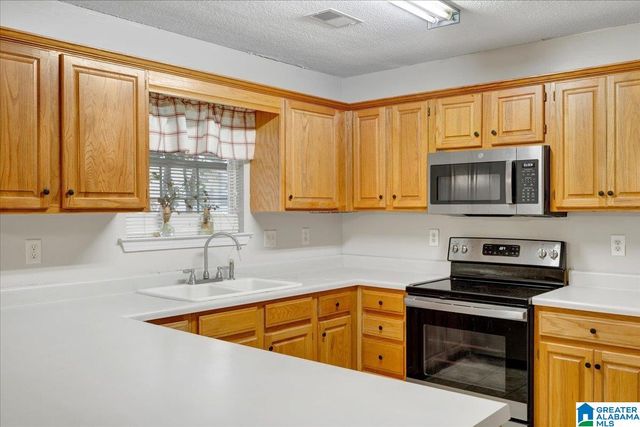 199 BROOKHOLLOW DRIVE, Pelham, AL 35124