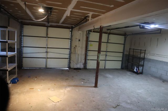 55 Oakland Avenue, Central Valley, NY 10917