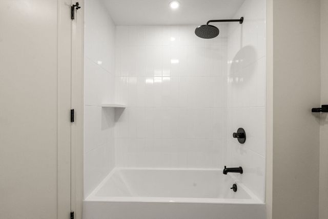 100 Lincoln Street 304, Boston, MA 02135