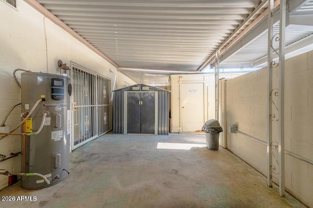 1417 N 44th Street, Phoenix, AZ 85008