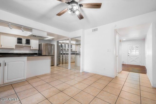 1417 N 44th Street, Phoenix, AZ 85008