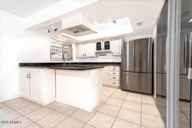 1417 N 44th Street, Phoenix, AZ 85008