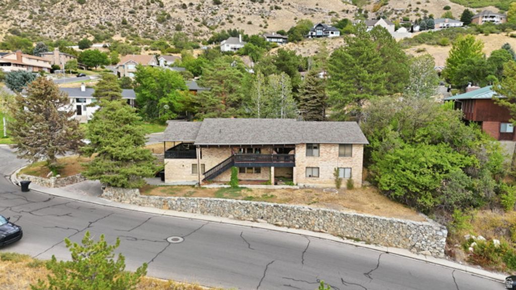 4304 N WINDSOR DR, Provo, UT 84604