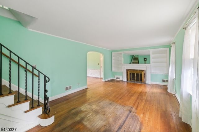 10 Reid Ave, Bloomfield Twp., NJ 07003