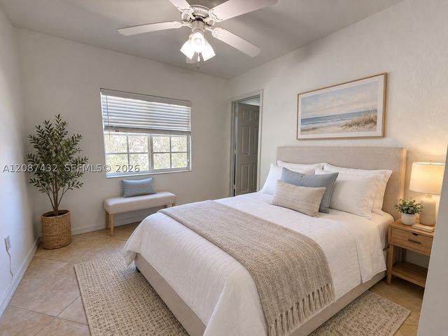 1000 Palm Trl 9, Delray Beach, FL 33483