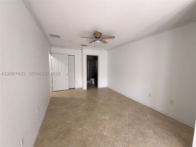 1000 Palm Trl 9, Delray Beach, FL 33483