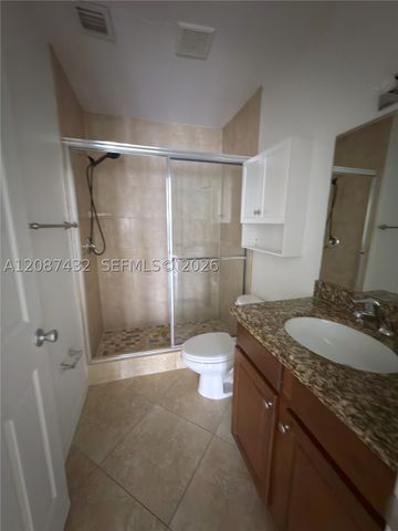 1000 Palm Trl 9, Delray Beach, FL 33483