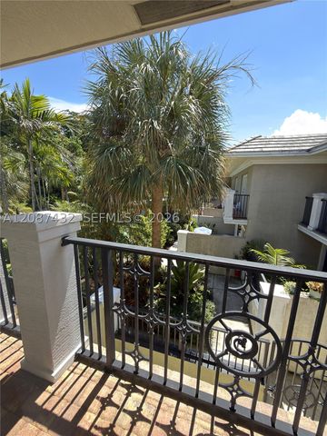 1000 Palm Trl 9, Delray Beach, FL 33483