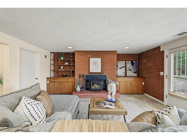 2555 Queen St, Denver, CO 80215