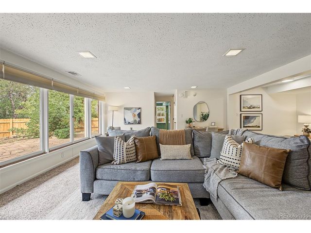 2555 Queen St, Denver, CO 80215