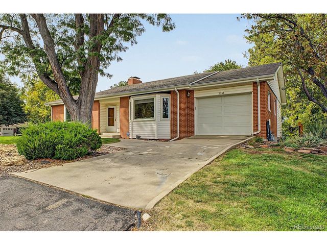 2555 Queen St, Denver, CO 80215