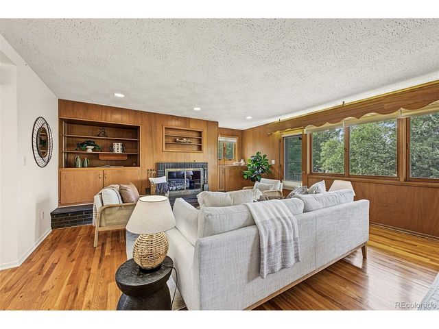 2555 Queen St, Denver, CO 80215