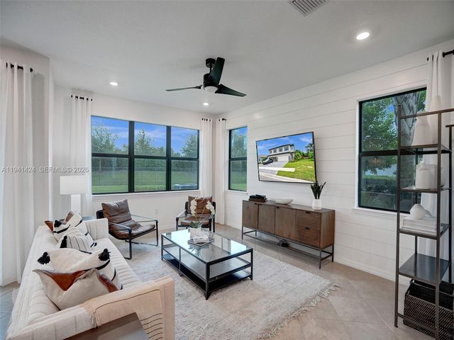 2343 Rollingwood Ct, Oakland Park, FL 33309