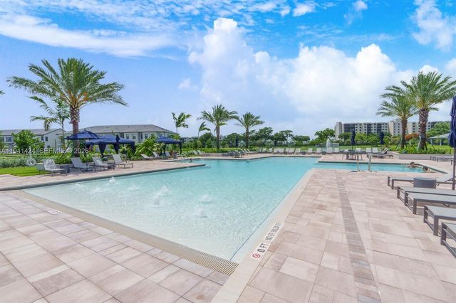 2343 Rollingwood Ct, Oakland Park, FL 33309