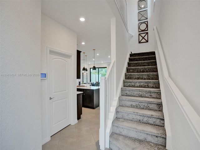 2343 Rollingwood Ct, Oakland Park, FL 33309