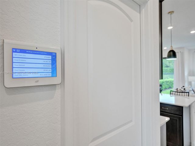 2343 Rollingwood Ct, Oakland Park, FL 33309