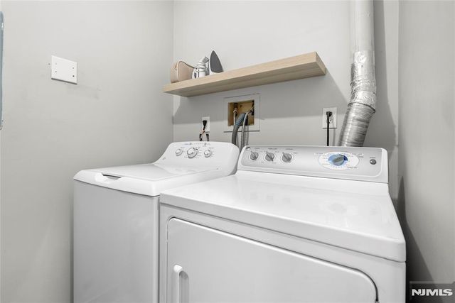 855 Valley Brook 2G, Lyndhurst, NJ 07071