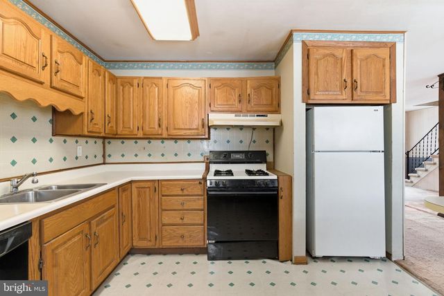 405 SUNSET DR, Downingtown, PA 19335