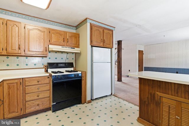 405 SUNSET DR, Downingtown, PA 19335